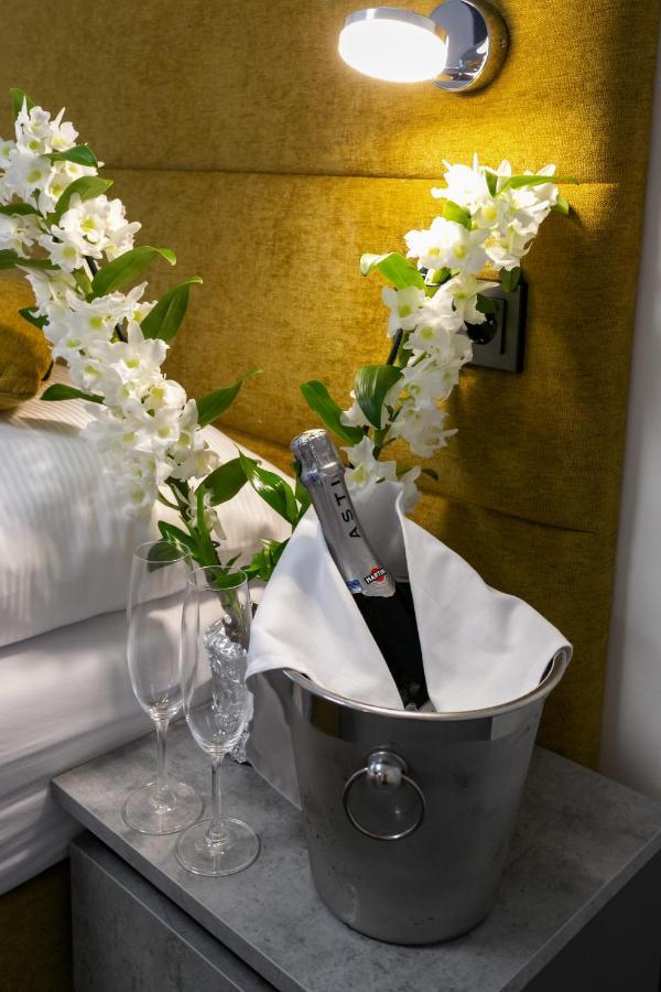 Wellness Hotel Edelweiss Liberec Esterno foto