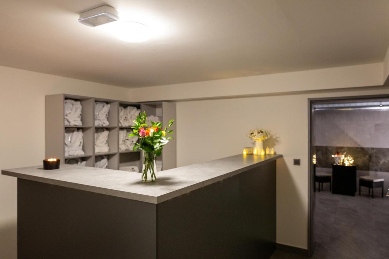 Wellness Hotel Edelweiss Liberec Esterno foto