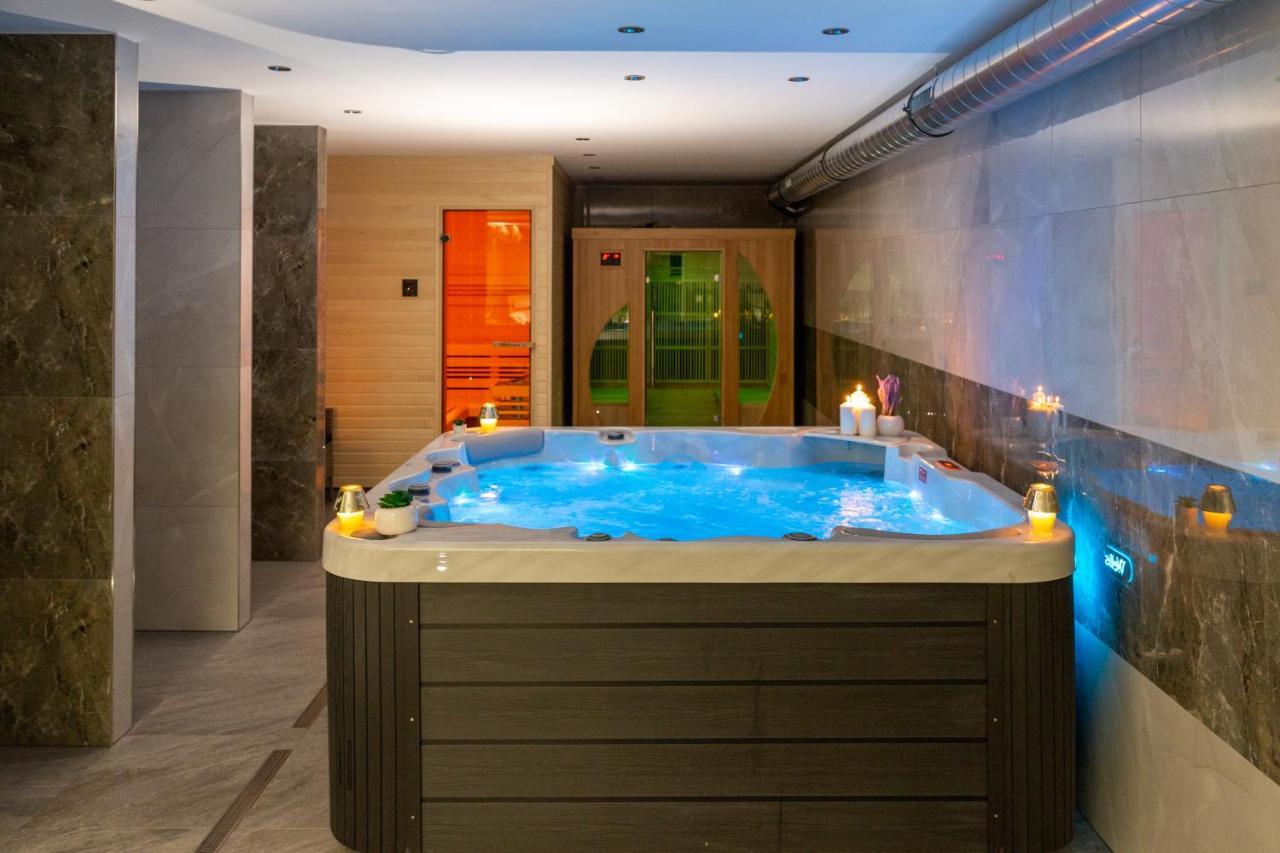 Wellness Hotel Edelweiss Liberec Esterno foto